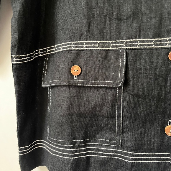 ONQUE Casuals Black LINEN Jacket 3/4 Sleeve Size Large Wood Buttons Front Pocket - Picture 5 of 8